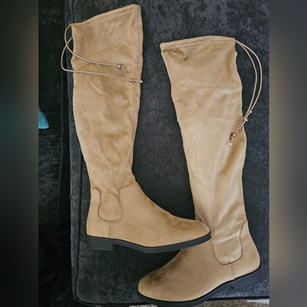 SO Tan Over-the-Knee Women's Boots